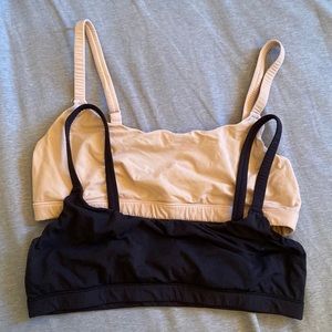 SKIMS fits everybody bralette
